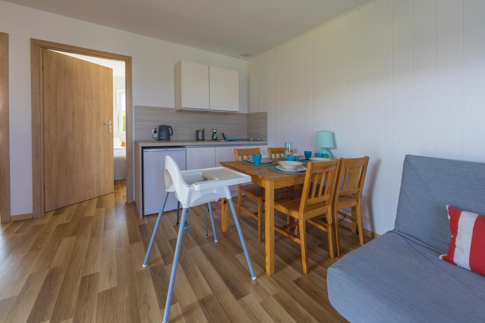 Bursztyn II Domki Apartamenty Pokoje W Sarbinowie Blisko Morza Sarbinowo Exterior foto
