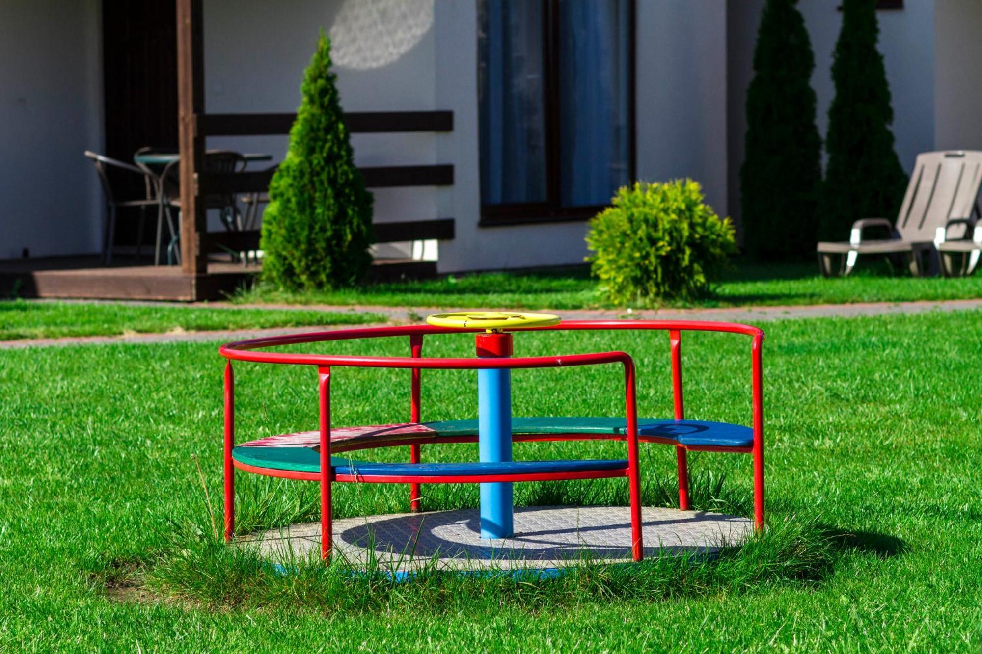 Bursztyn II Domki Apartamenty Pokoje W Sarbinowie Blisko Morza Sarbinowo Exterior foto