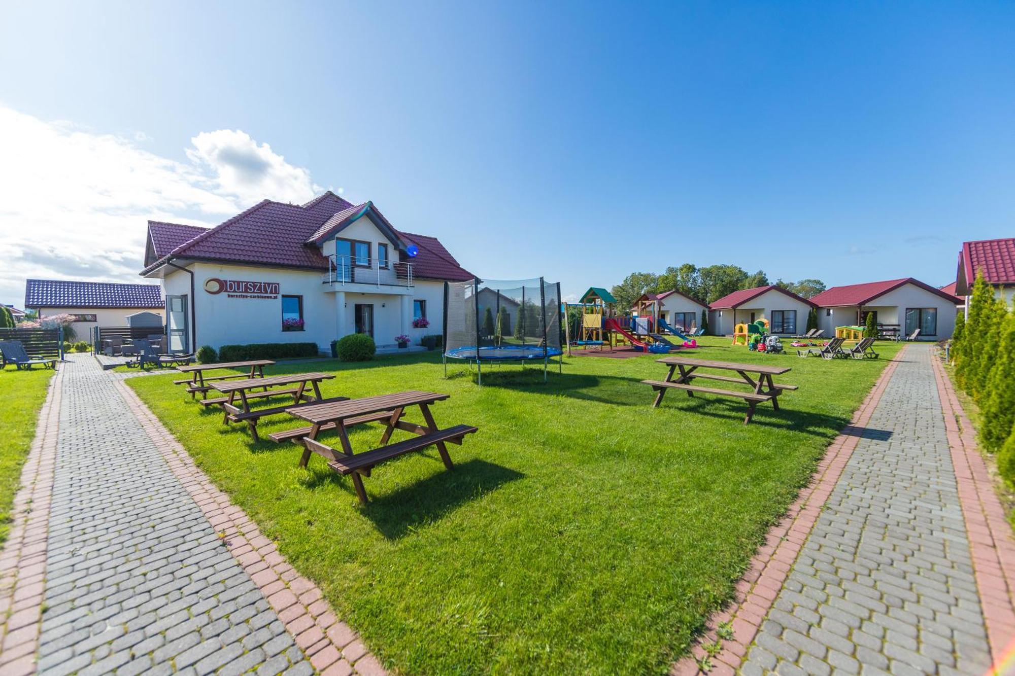 Bursztyn II Domki Apartamenty Pokoje W Sarbinowie Blisko Morza Sarbinowo Exterior foto
