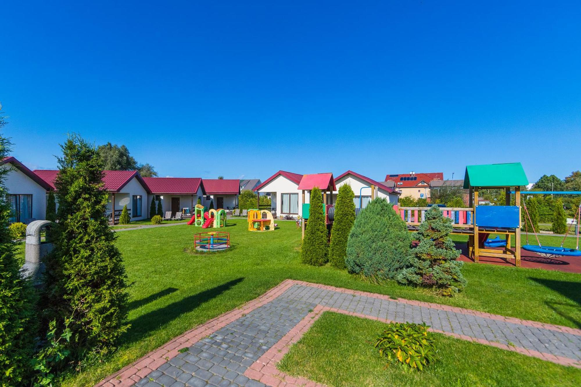 Bursztyn II Domki Apartamenty Pokoje W Sarbinowie Blisko Morza Sarbinowo Exterior foto