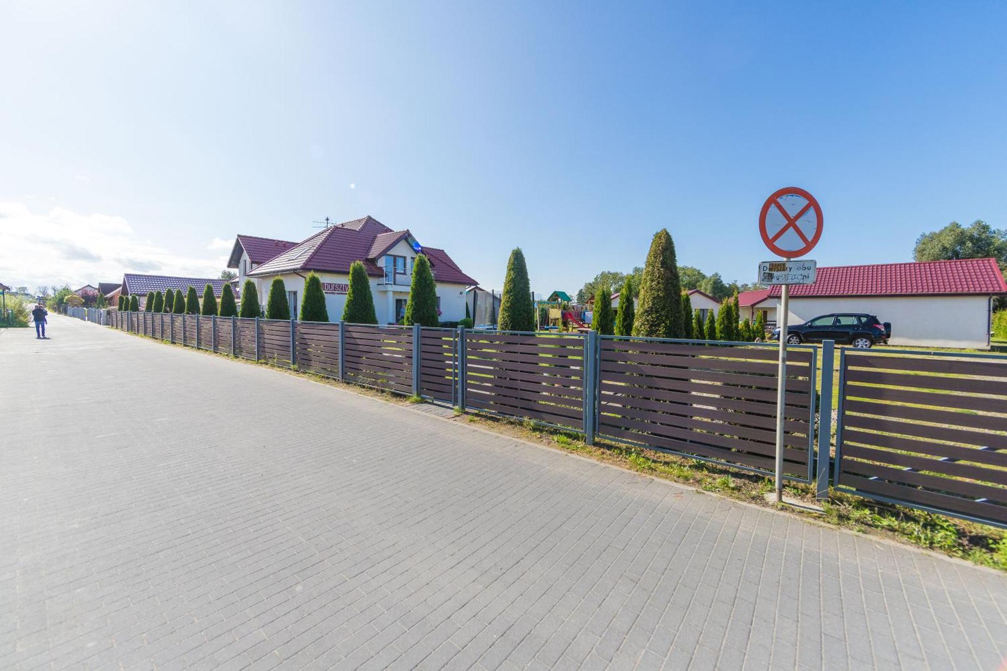 Bursztyn II Domki Apartamenty Pokoje W Sarbinowie Blisko Morza Sarbinowo Exterior foto
