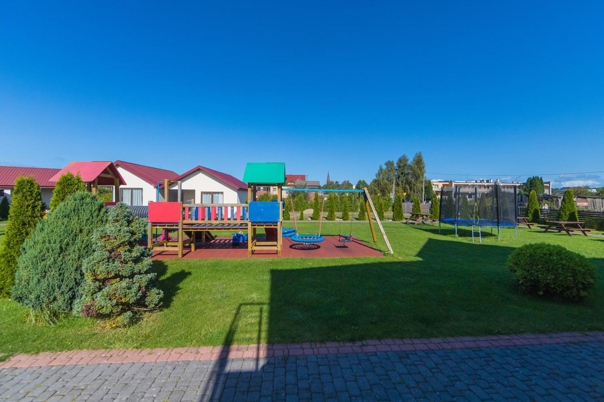 Bursztyn II Domki Apartamenty Pokoje W Sarbinowie Blisko Morza Sarbinowo Exterior foto