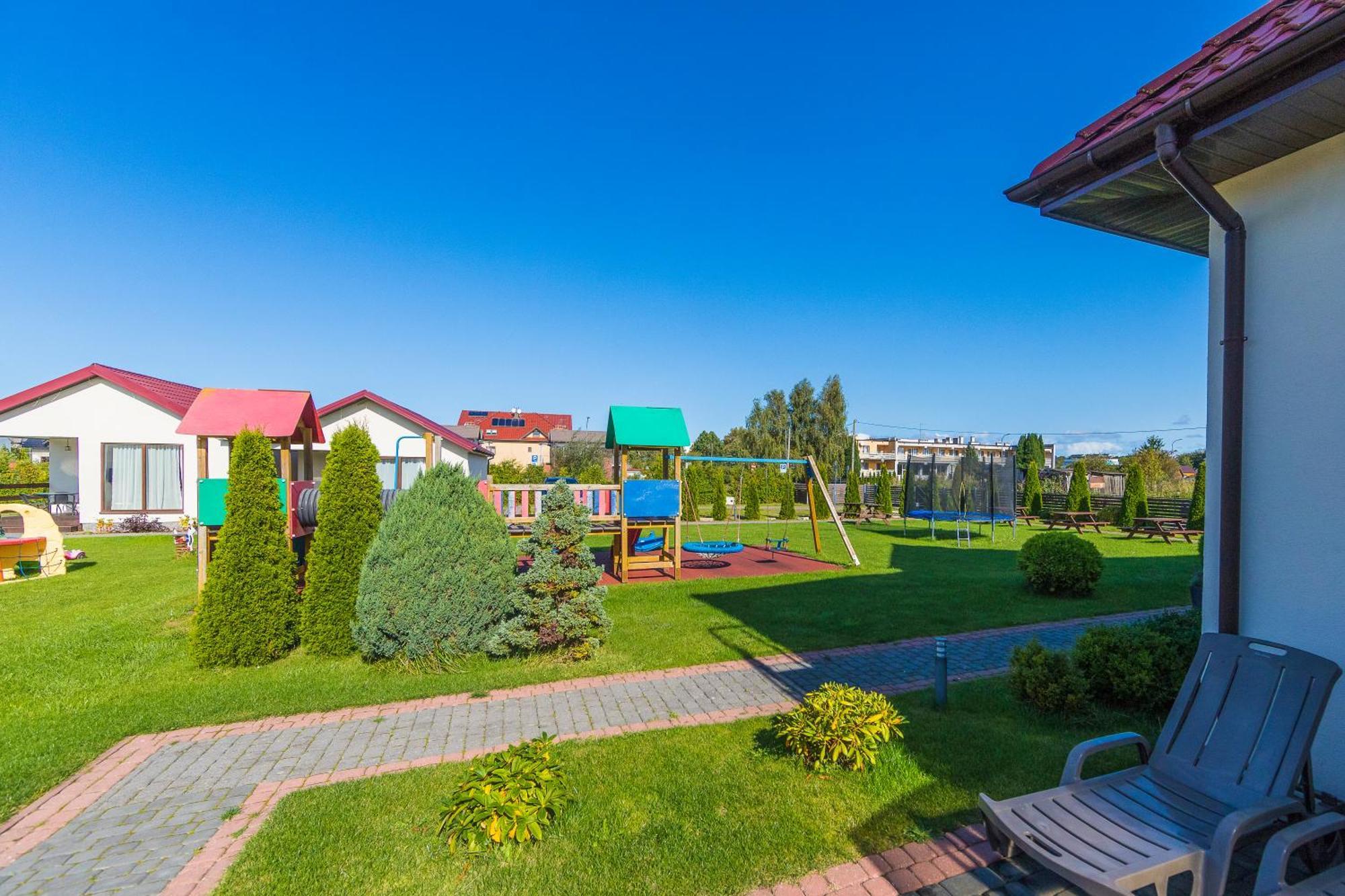 Bursztyn II Domki Apartamenty Pokoje W Sarbinowie Blisko Morza Sarbinowo Exterior foto