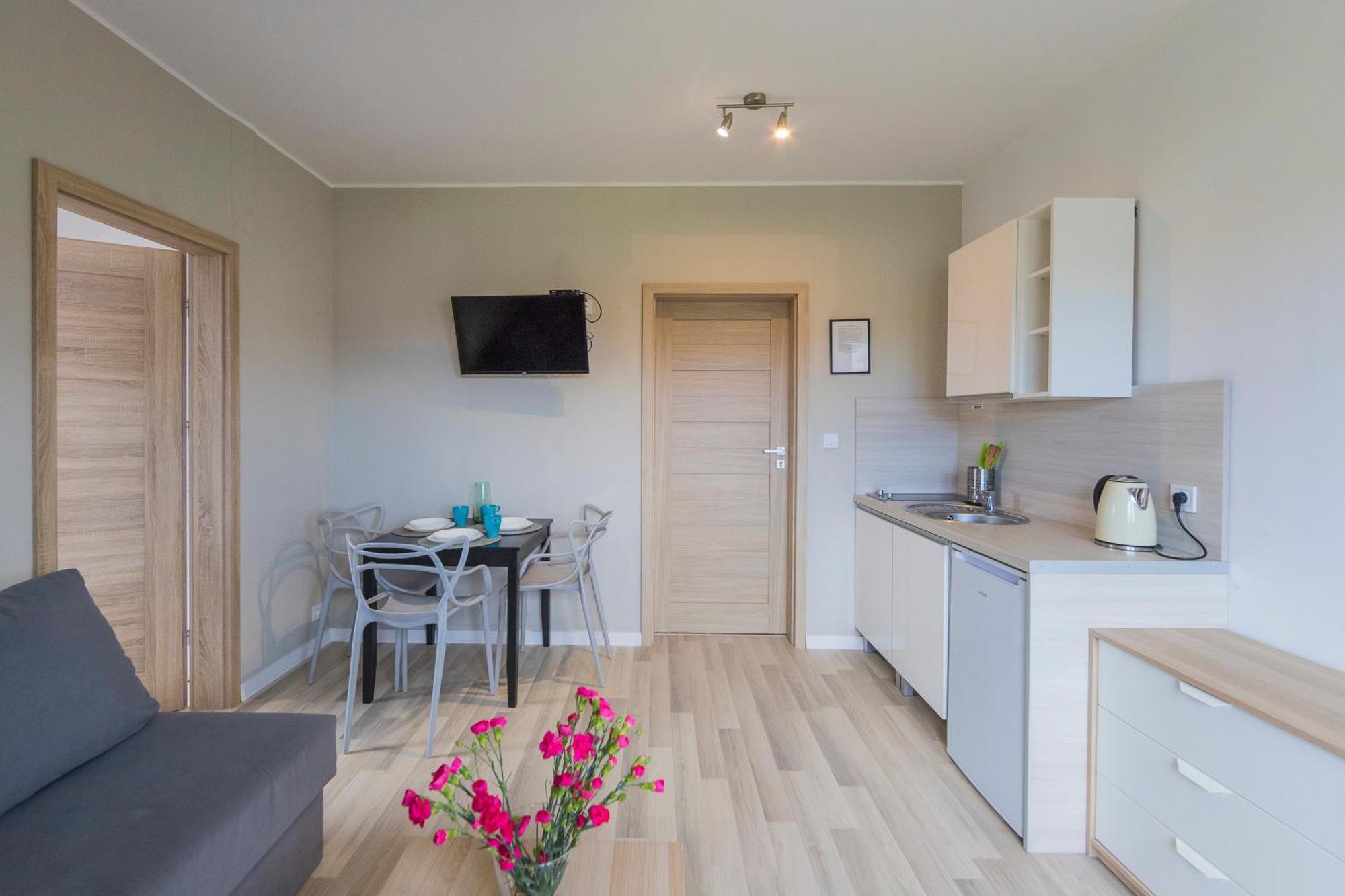 Bursztyn II Domki Apartamenty Pokoje W Sarbinowie Blisko Morza Sarbinowo Exterior foto